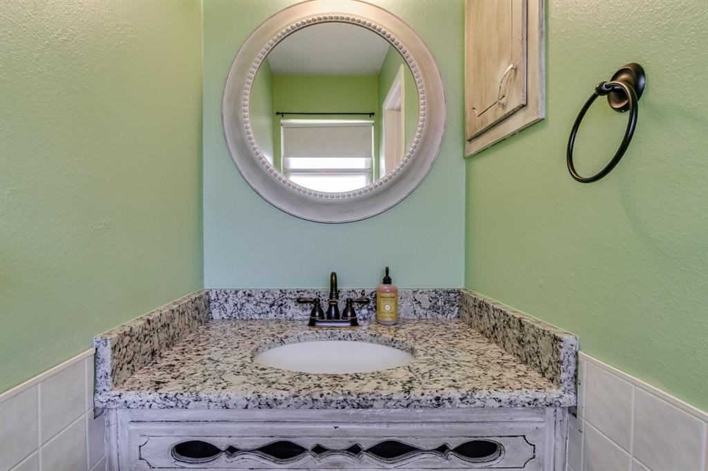 2105 Candy Lane - Photo 17