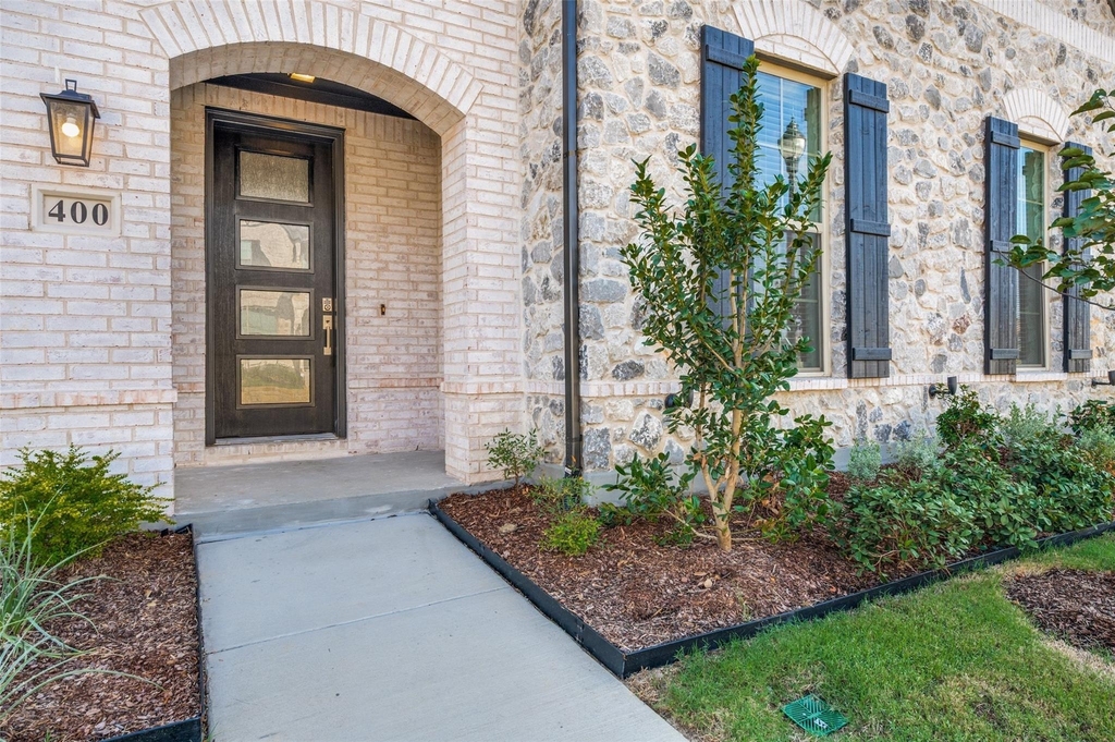 400 Buffalo Grass Drive - Photo 1