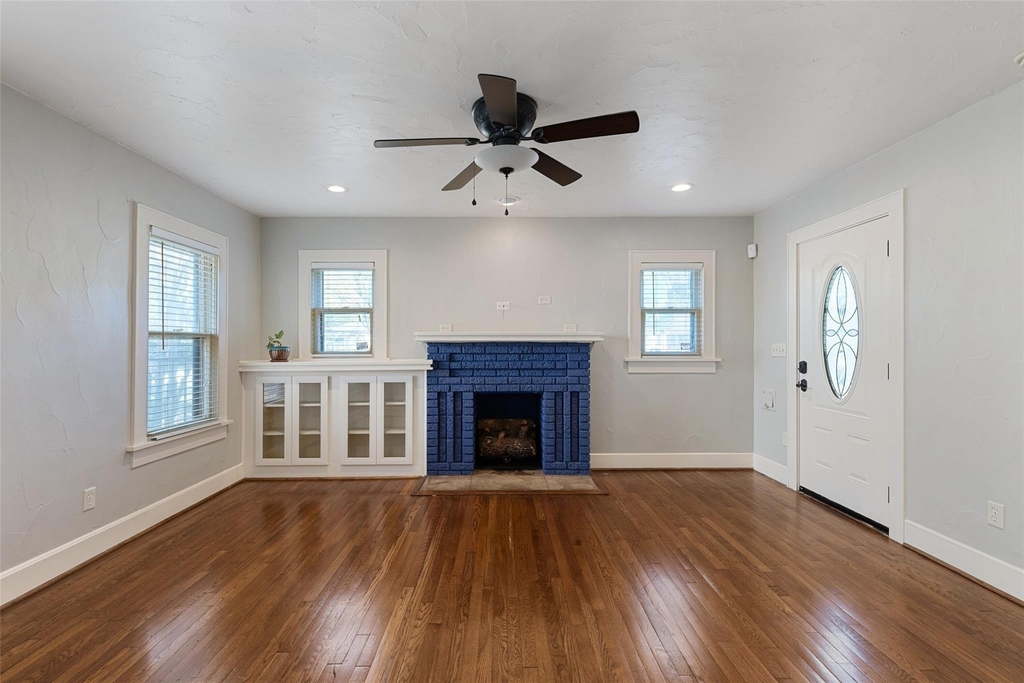 2304 Yucca Avenue - Photo 1