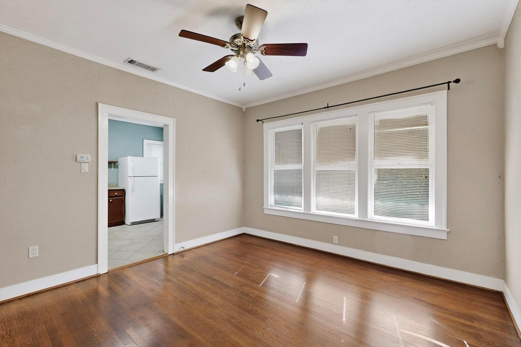 5934 Velasco Avenue - Photo 9