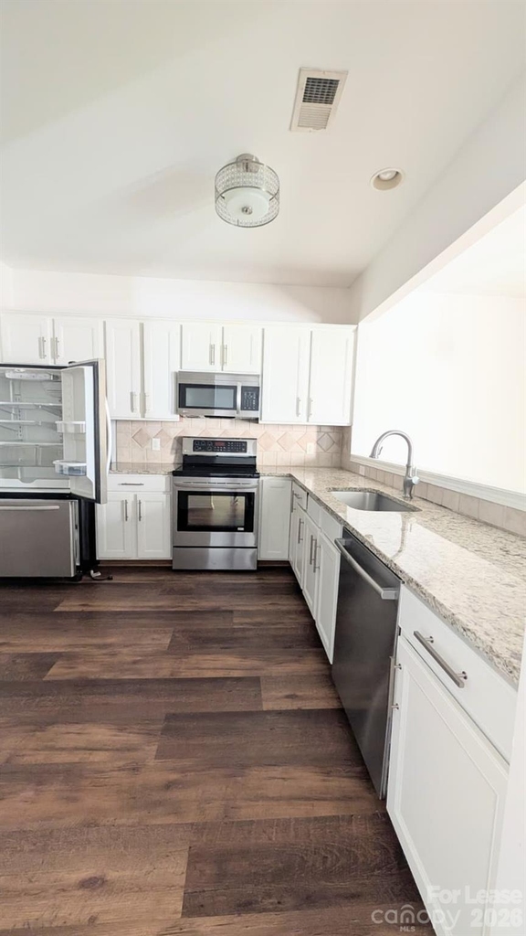 9017 Mcalwaine Preserve Avenue - Photo 10
