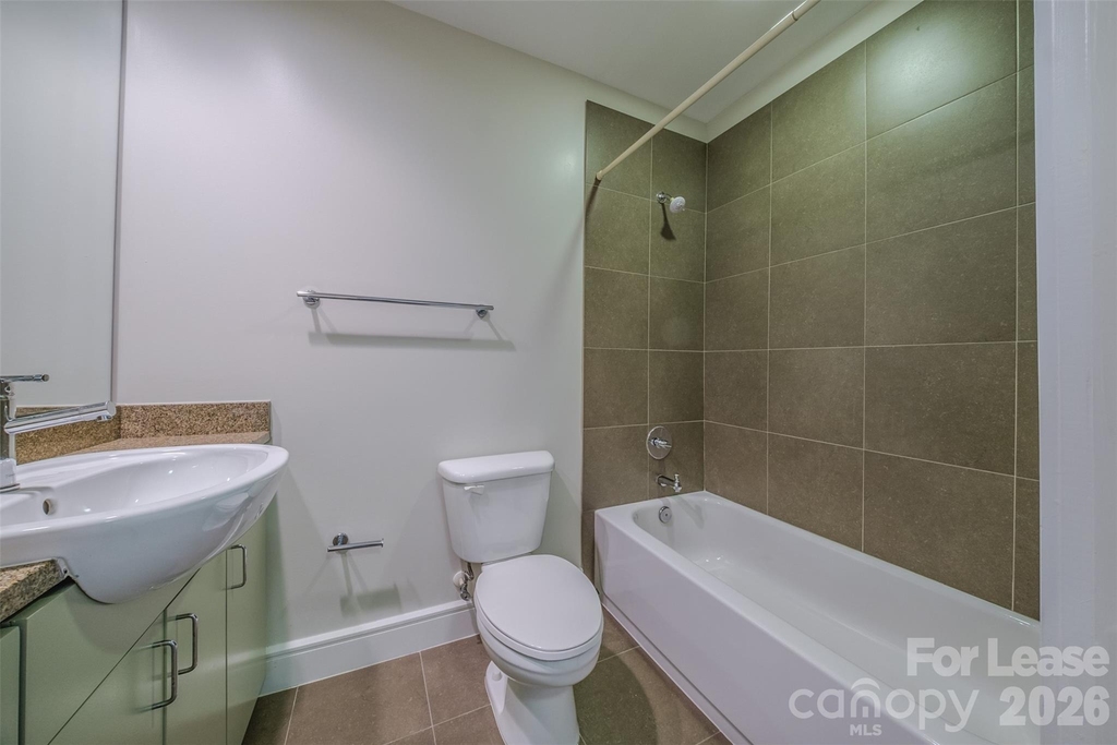 333 W Trade Street - Photo 26