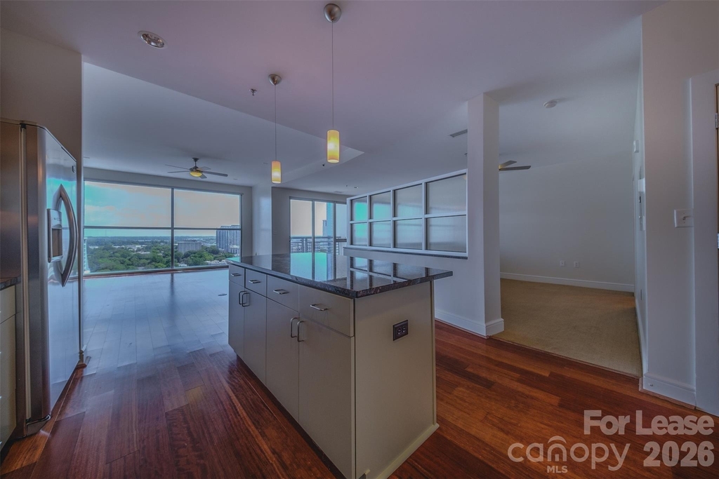 333 W Trade Street - Photo 5