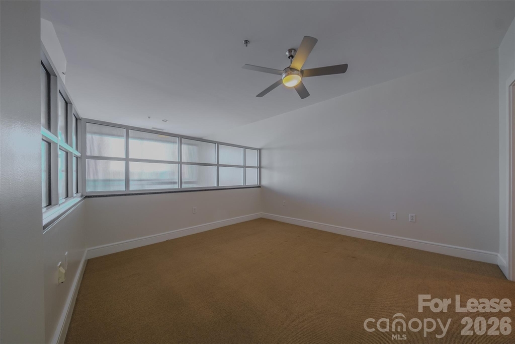 333 W Trade Street - Photo 14