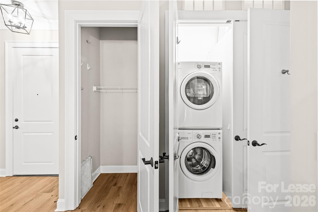 2810 Selwyn Avenue - Photo 23