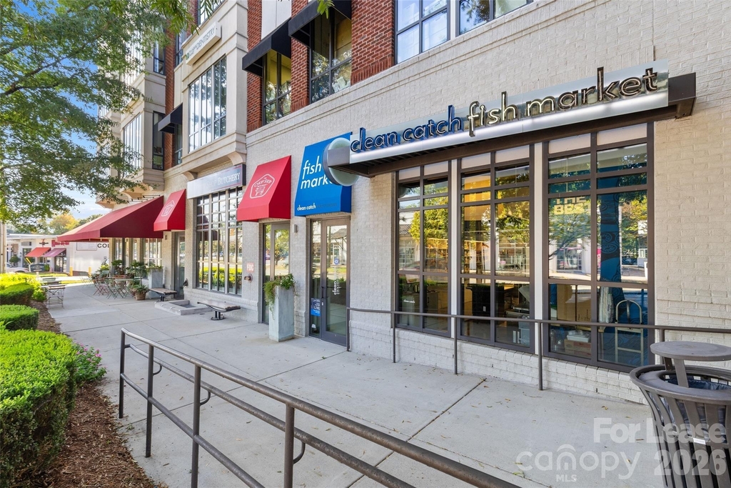 2810 Selwyn Avenue - Photo 41
