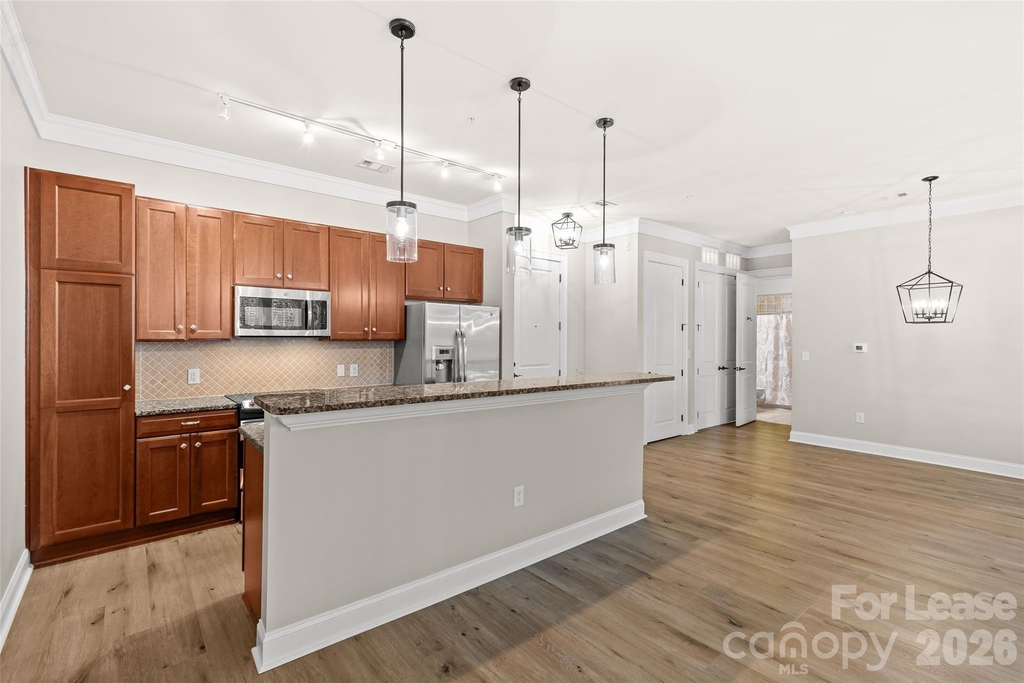 2810 Selwyn Avenue - Photo 7