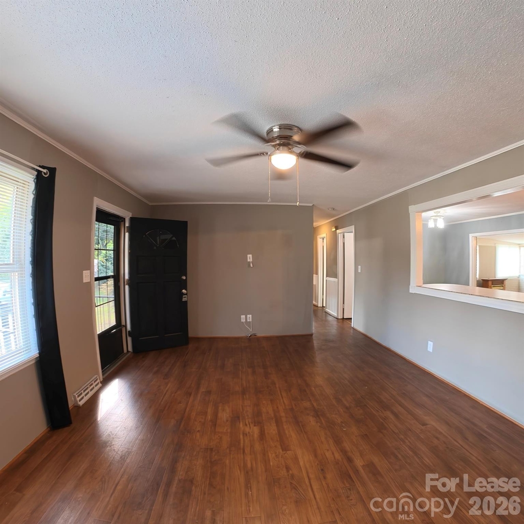318 Fulton Street - Photo 2