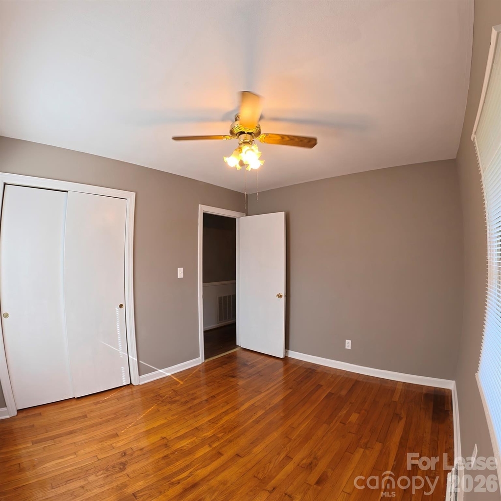 318 Fulton Street - Photo 7