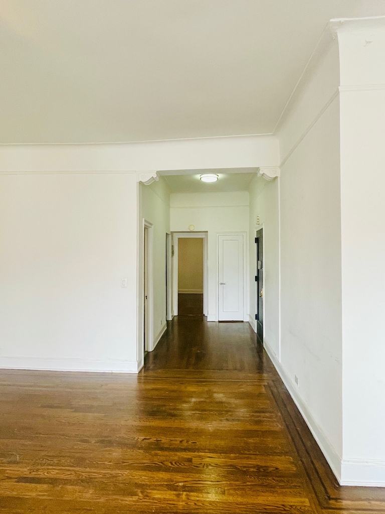  East 81st Street / Park Avenue - Photo 5