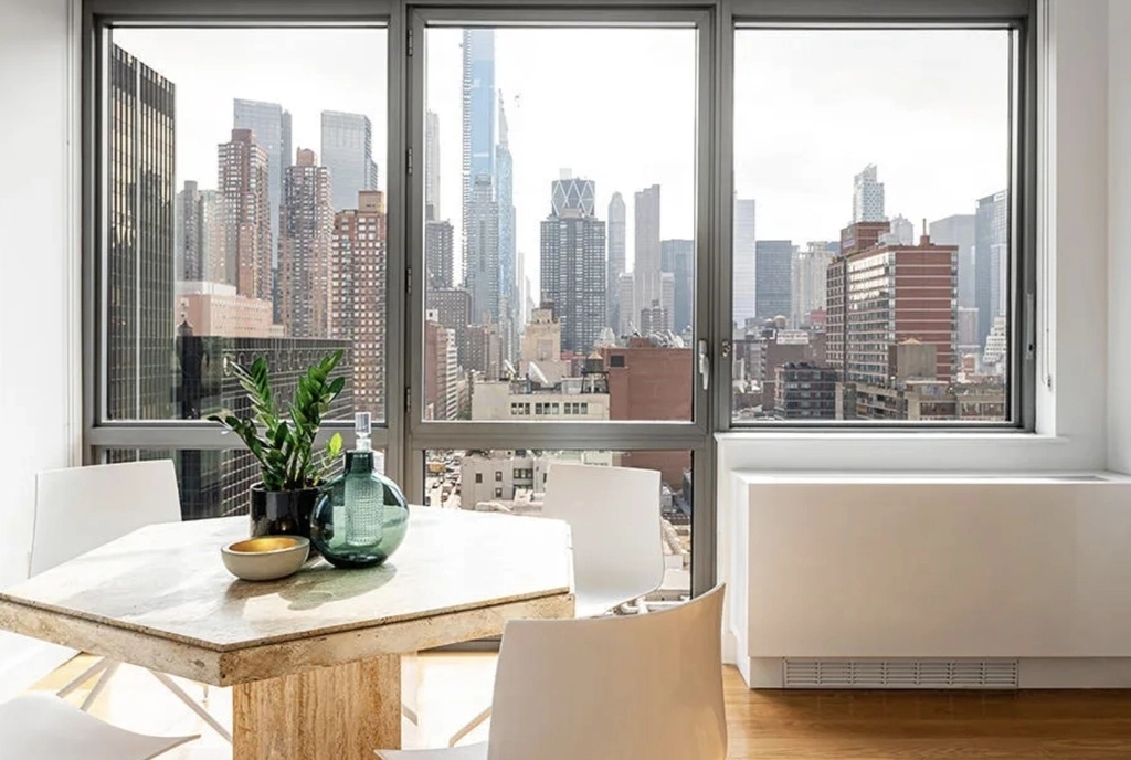 606 West 57th Street - Photo 4