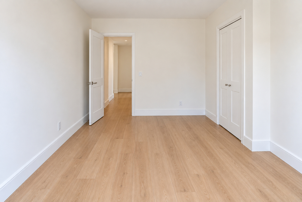 115 East 34th Street - Photo 5