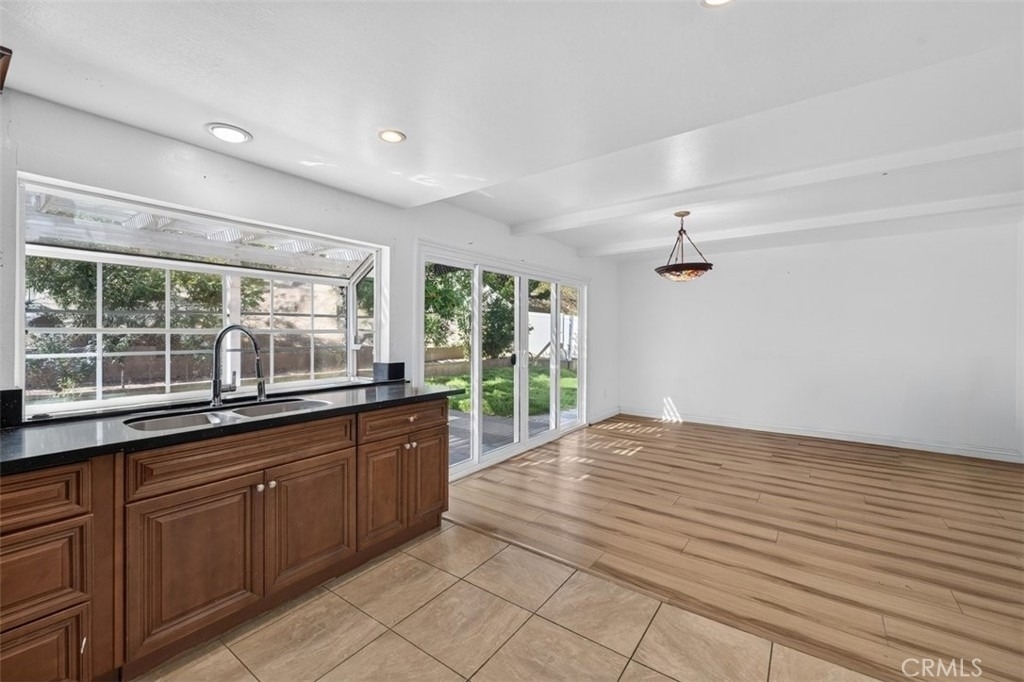 3335 White Cloud - Photo 4