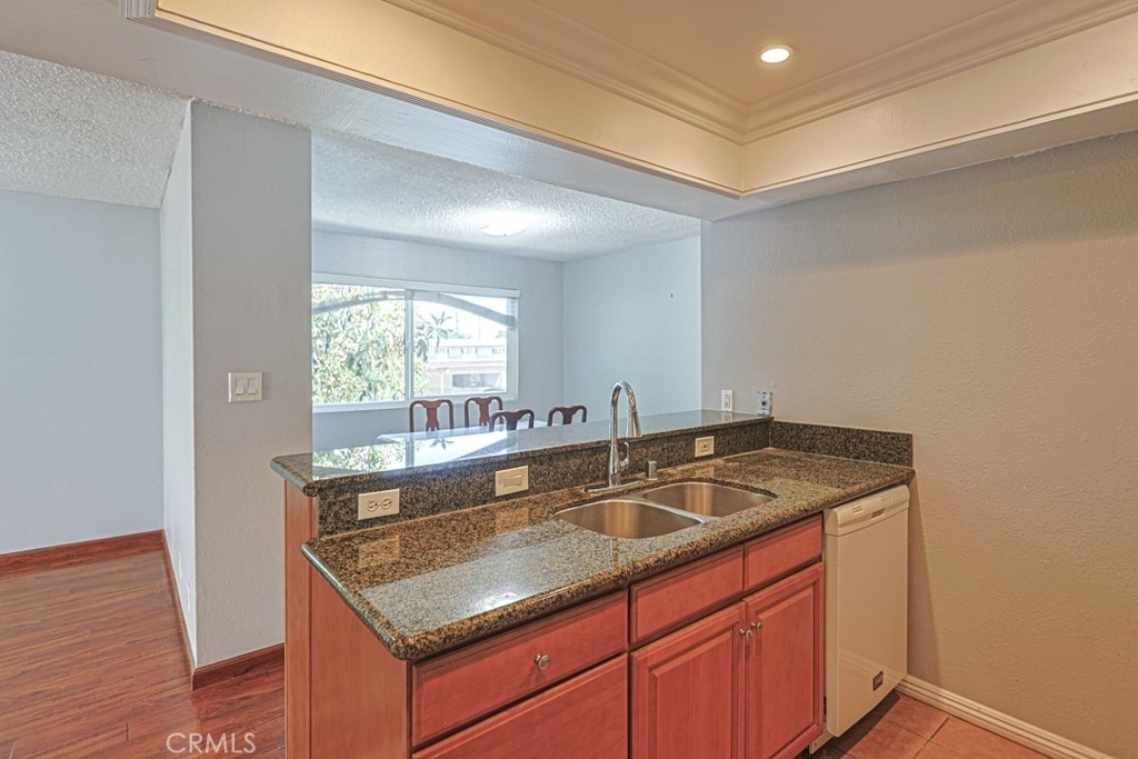 332 Pomelo Avenue - Photo 13