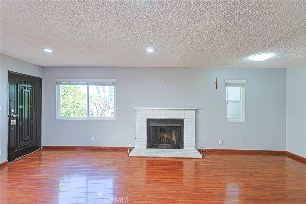 332 Pomelo Avenue - Photo 6