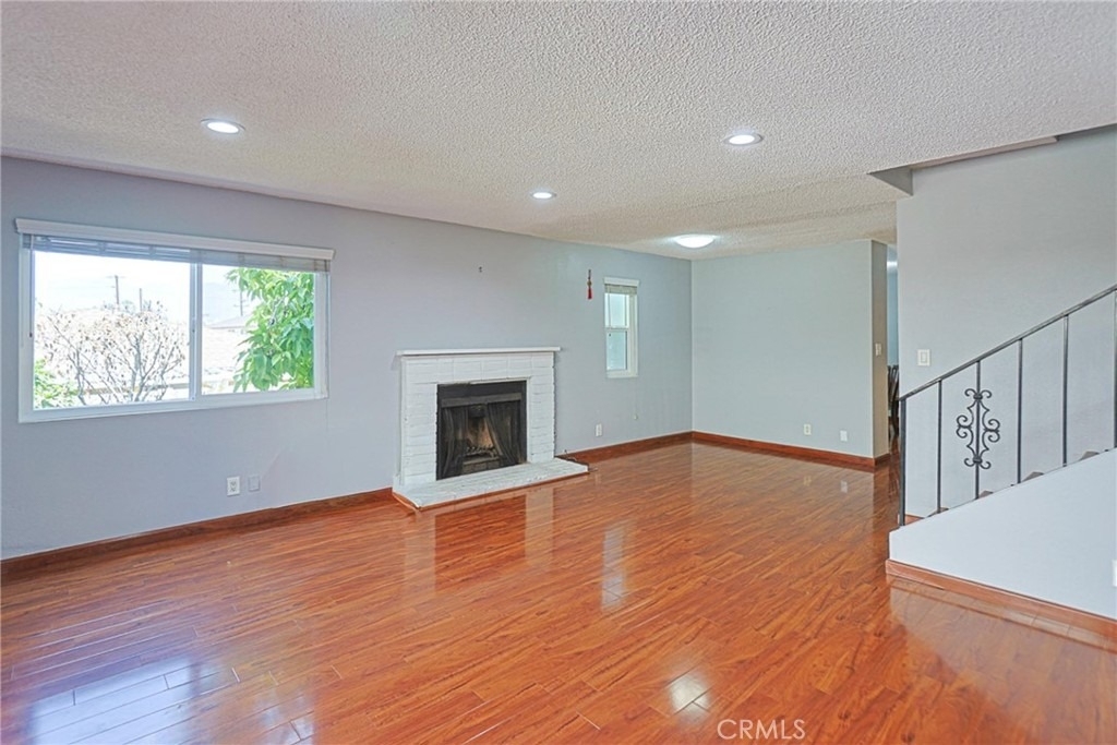 332 Pomelo Avenue - Photo 5
