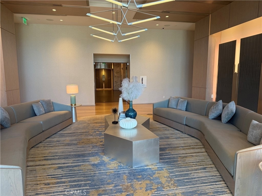 877 Francisco - Photo 10