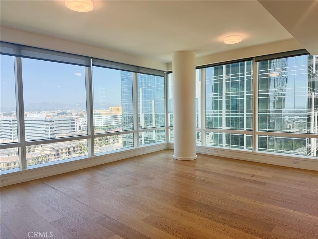 877 Francisco - Photo 0
