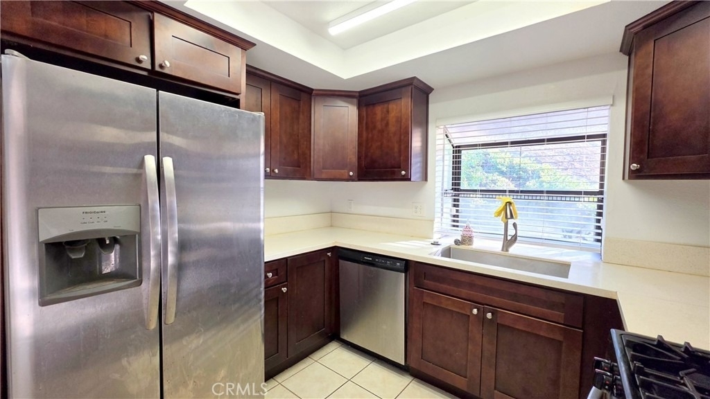 3610 Hemlock Lane - Photo 4