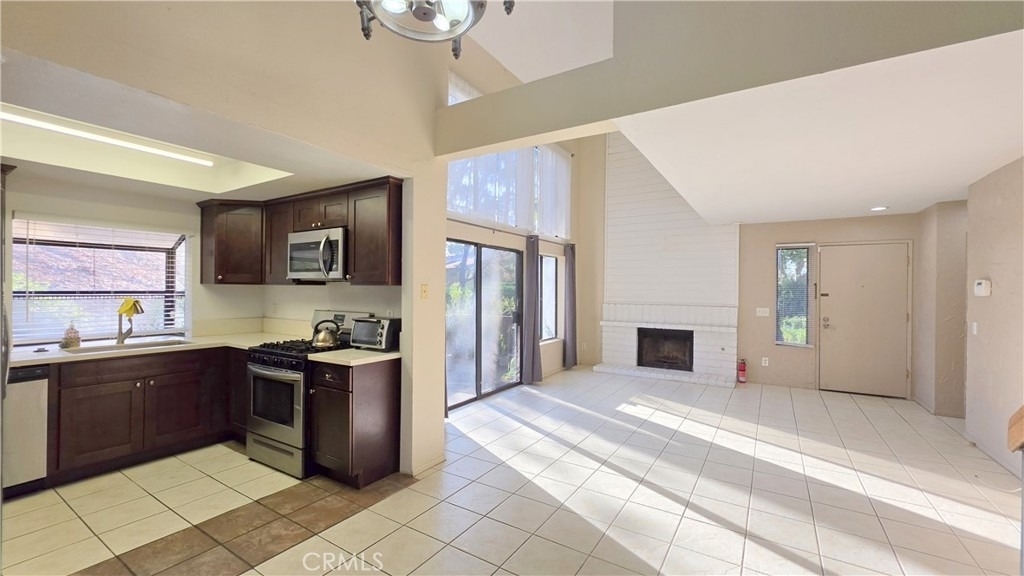 3610 Hemlock Lane - Photo 2