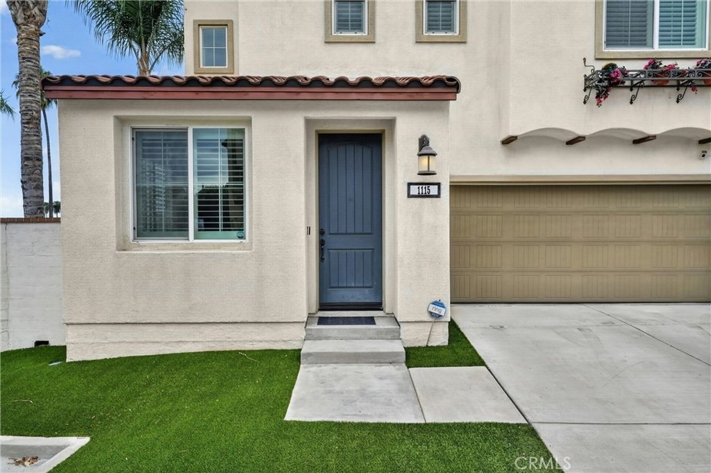 1115 N Vecino Lane - Photo 2