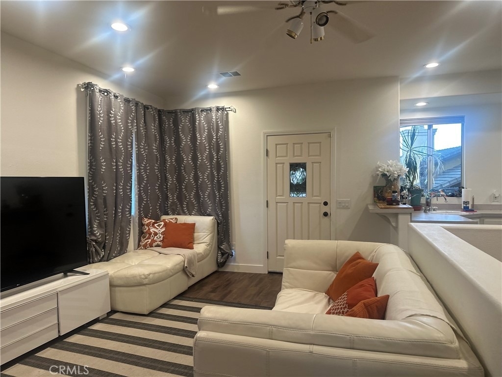 1145 Sea Larke - Photo 5