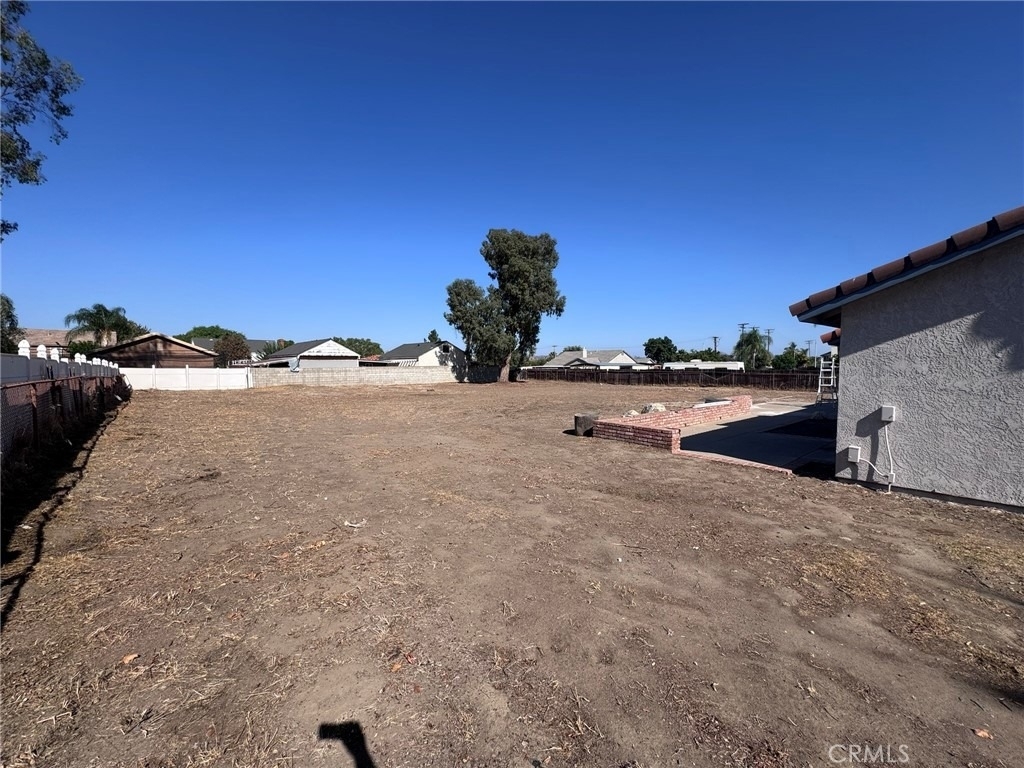 15730 Alvarado Street - Photo 9