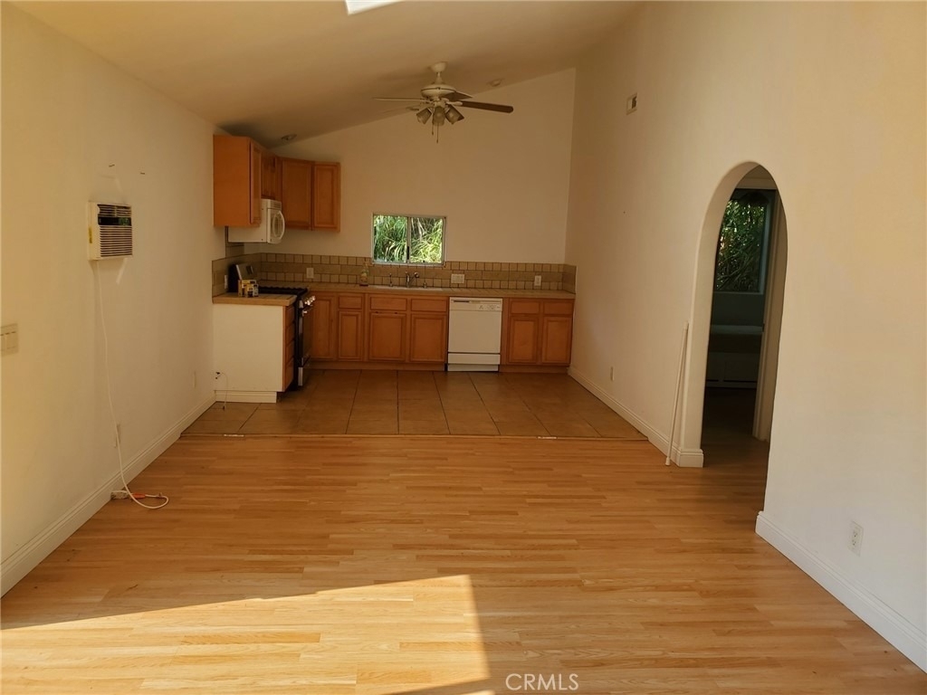 23041 Erwin - Photo 33