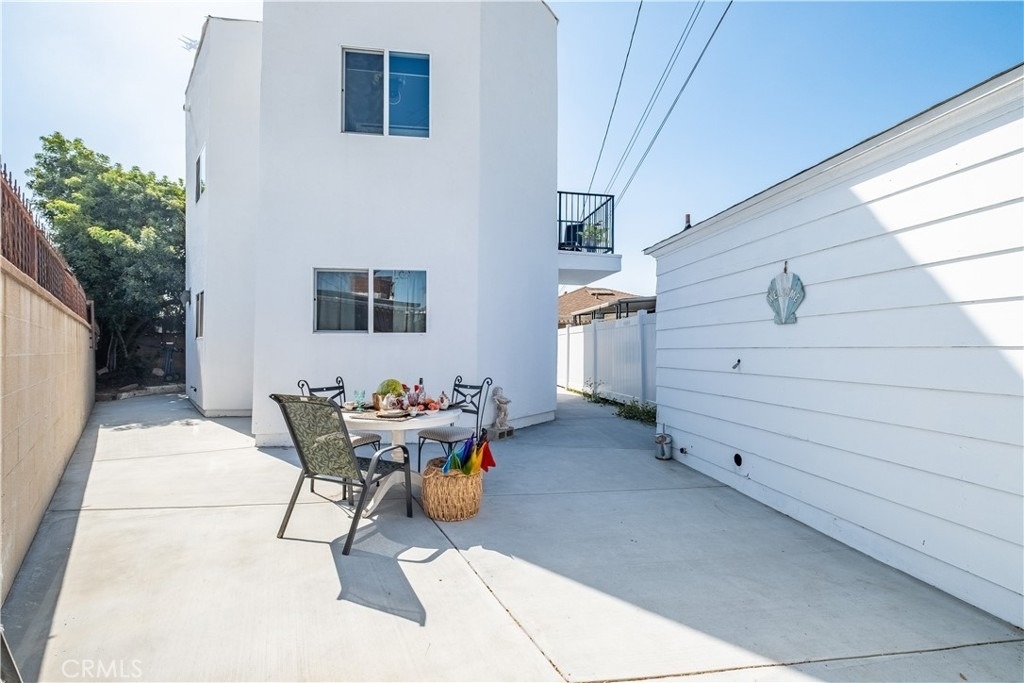 8326 Byrd Avenue - Photo 2