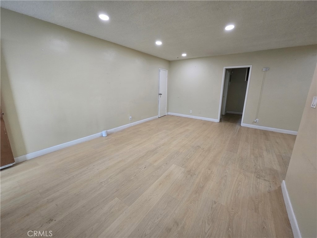 1216 N Formosa N - Photo 2
