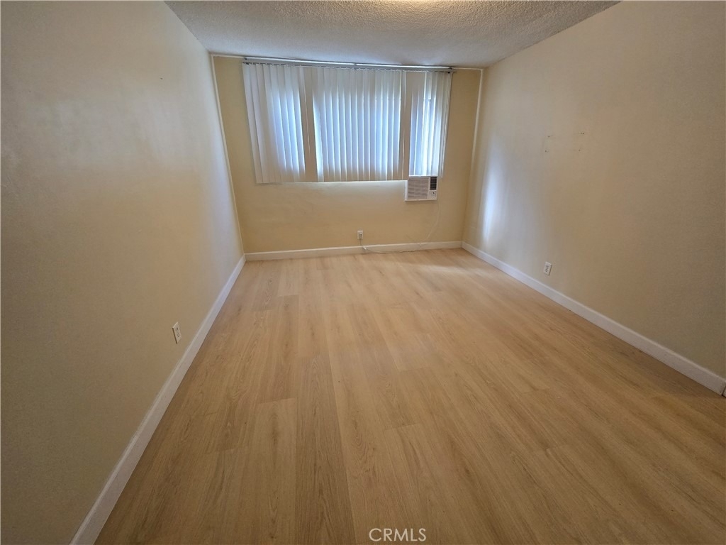 1216 N Formosa N - Photo 6