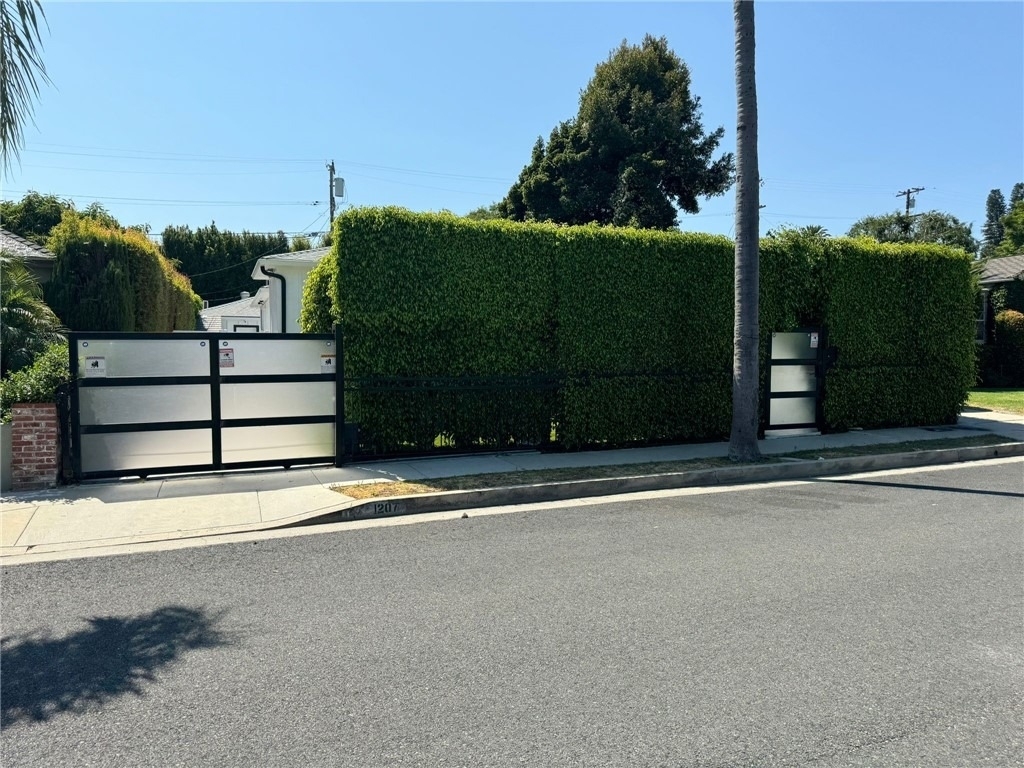 1207 Greenacre Avenue - Photo 34
