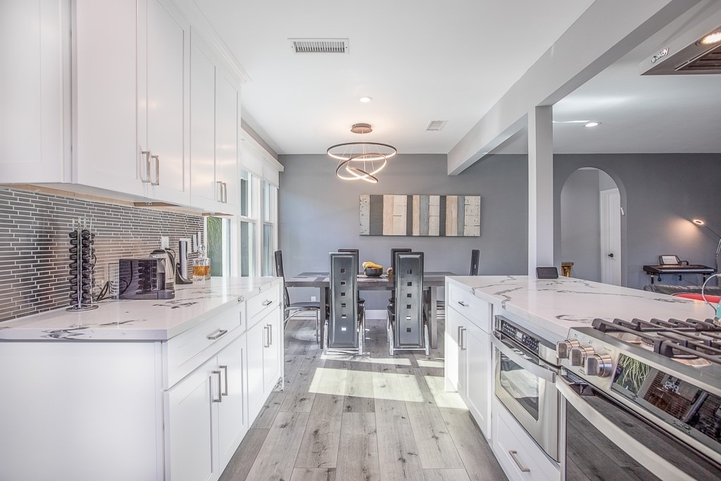 1207 Greenacre Avenue - Photo 7
