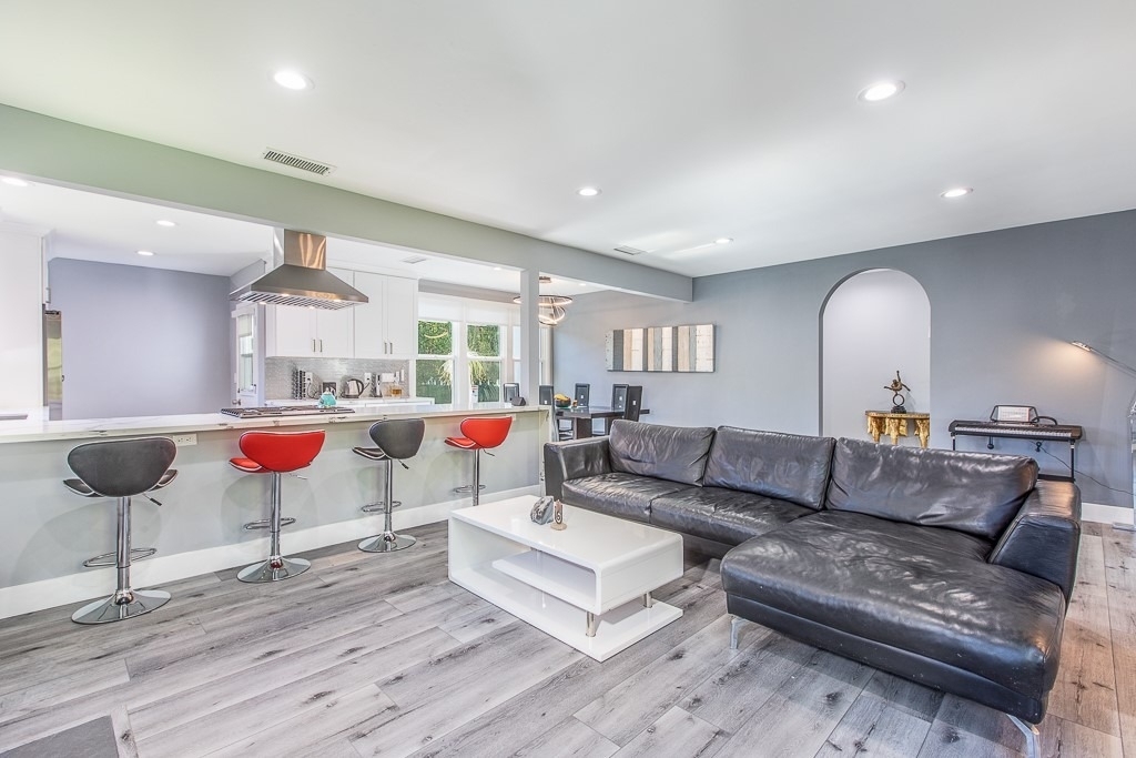 1207 Greenacre Avenue - Photo 11