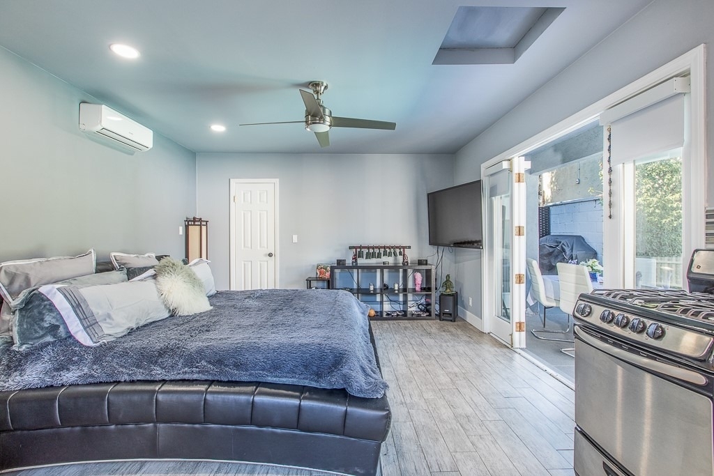 1207 Greenacre Avenue - Photo 24