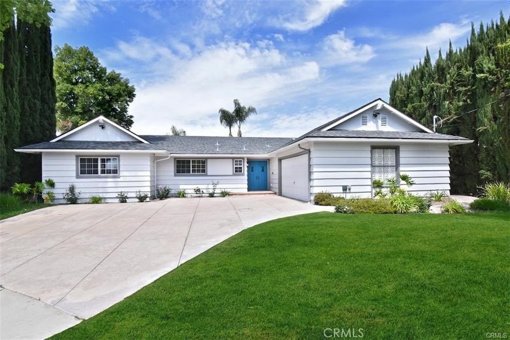 23937 Pentland Way - Photo 0
