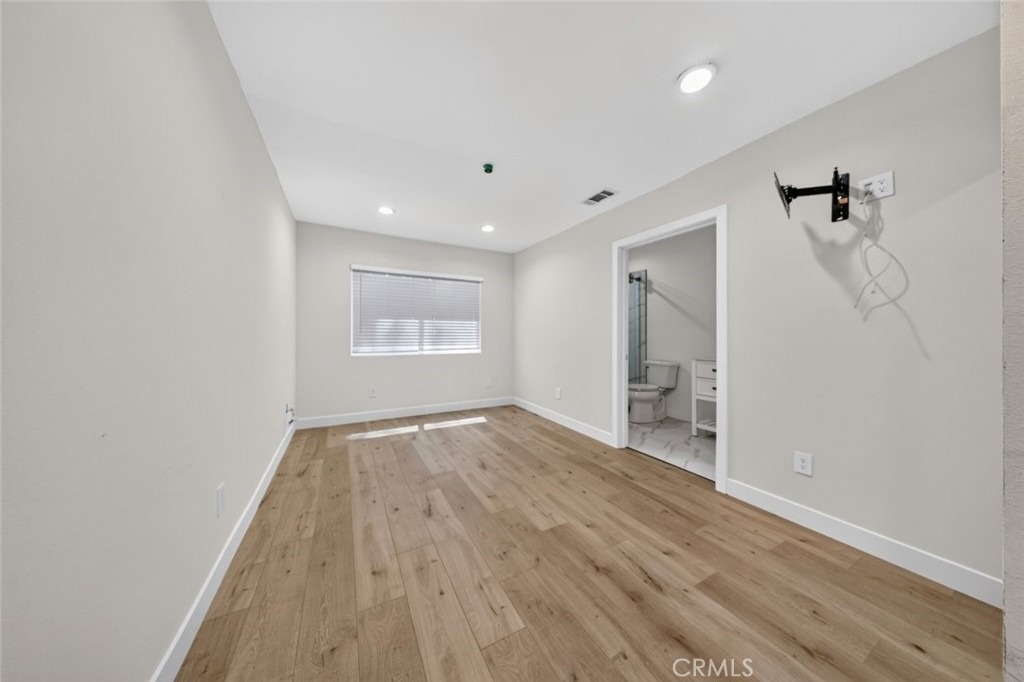7940 Atoll Avenue - Photo 20