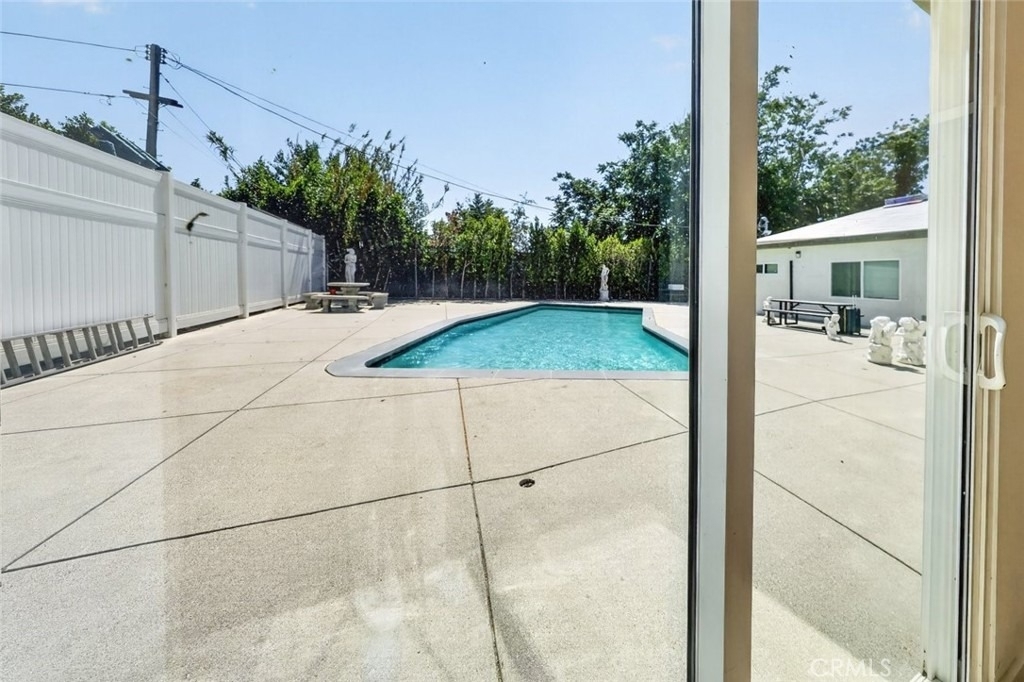 7940 Atoll Avenue - Photo 35