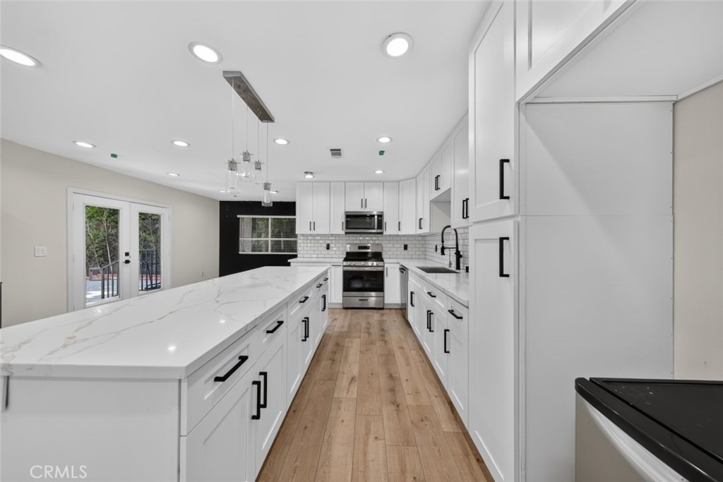 7940 Atoll Avenue - Photo 11