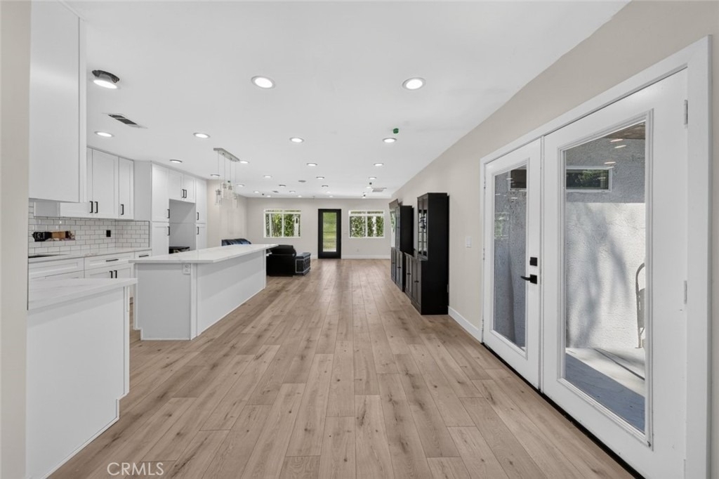7940 Atoll Avenue - Photo 15