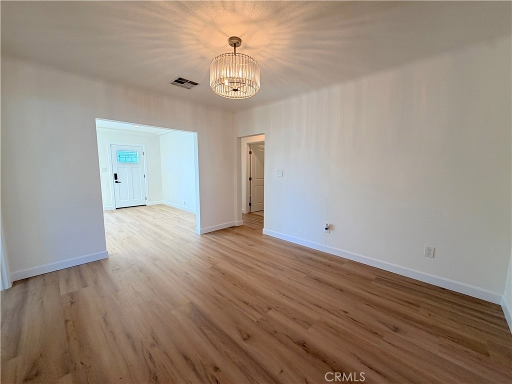10318 Burin Avenue - Photo 6