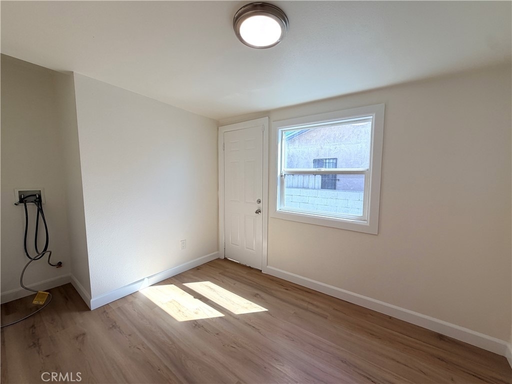 10318 Burin Avenue - Photo 9