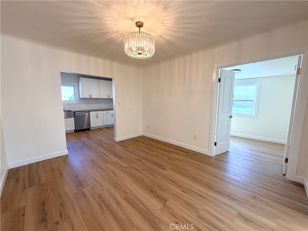 10318 Burin Avenue - Photo 4