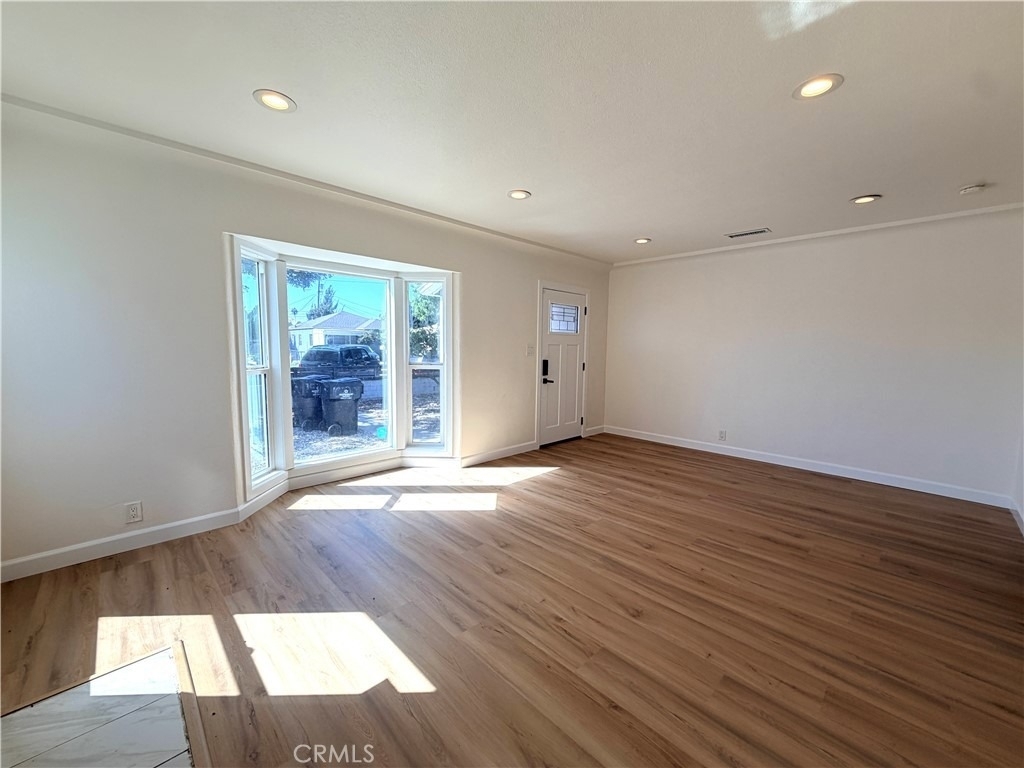 10318 Burin Avenue - Photo 3