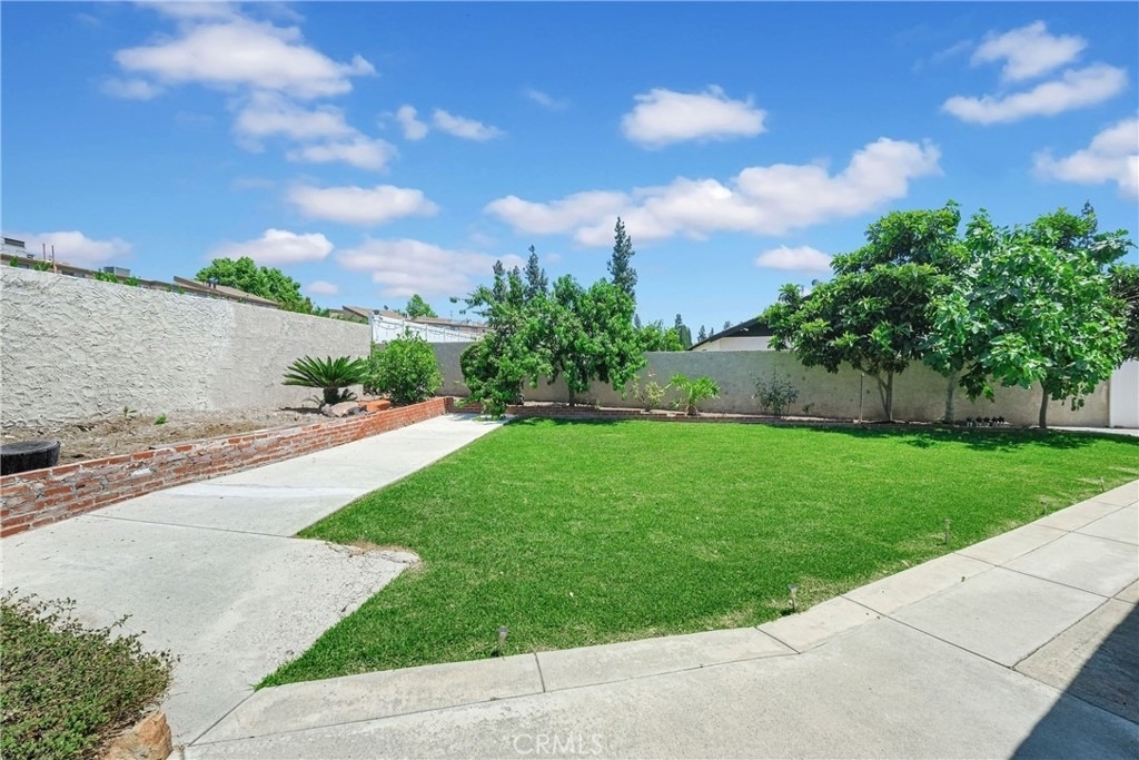 344 S Frankfurt Avenue - Photo 23