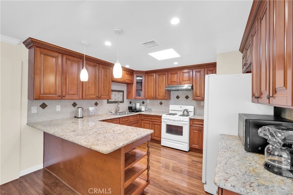 344 S Frankfurt Avenue - Photo 11
