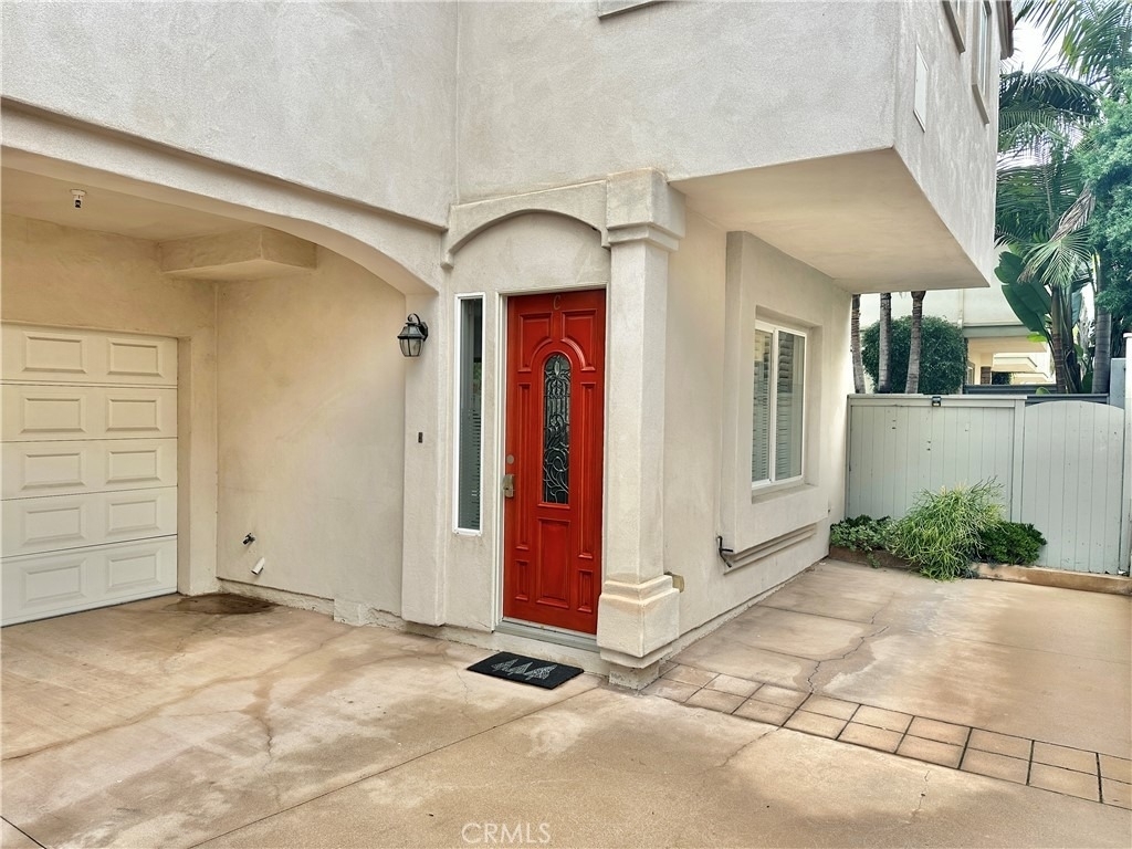 2222 Rockefeller Lane - Photo 40