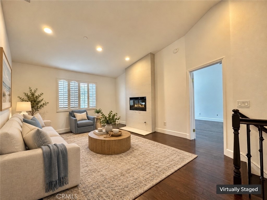 2222 Rockefeller Lane - Photo 8