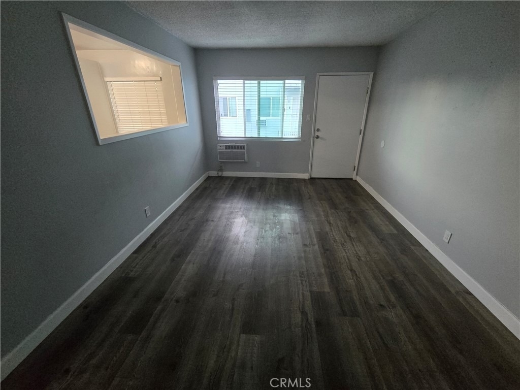 10813 Elliott - Photo 5