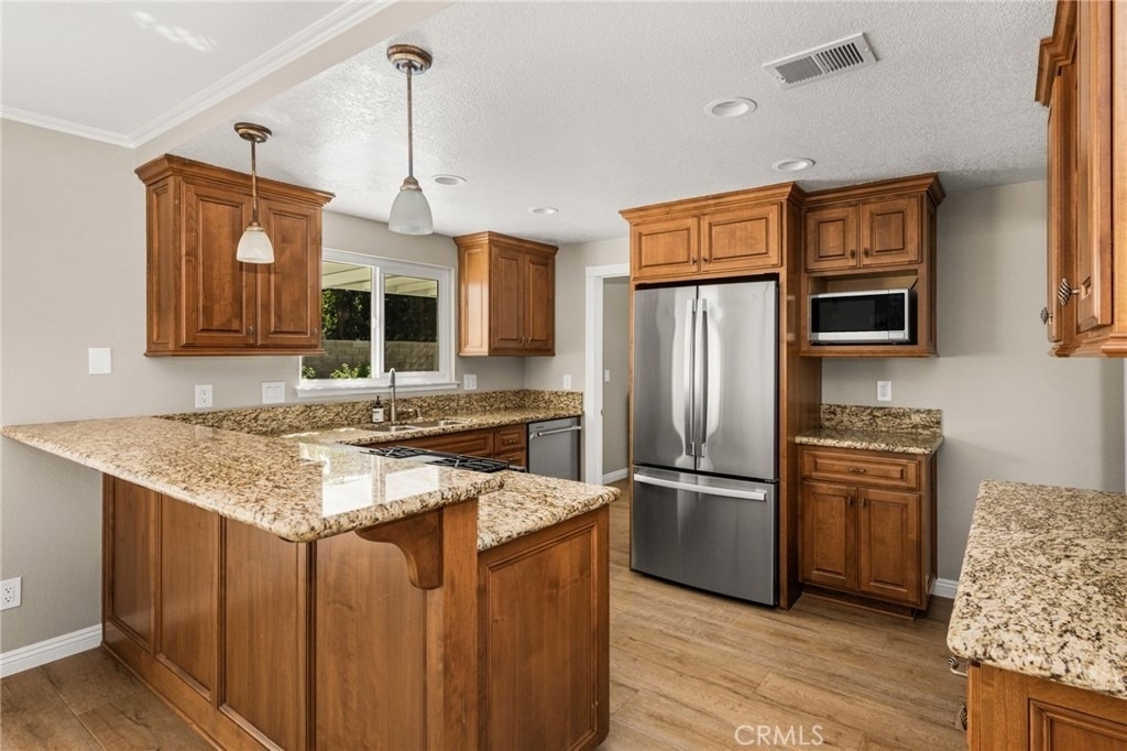 1046 E Chalynn - Photo 8